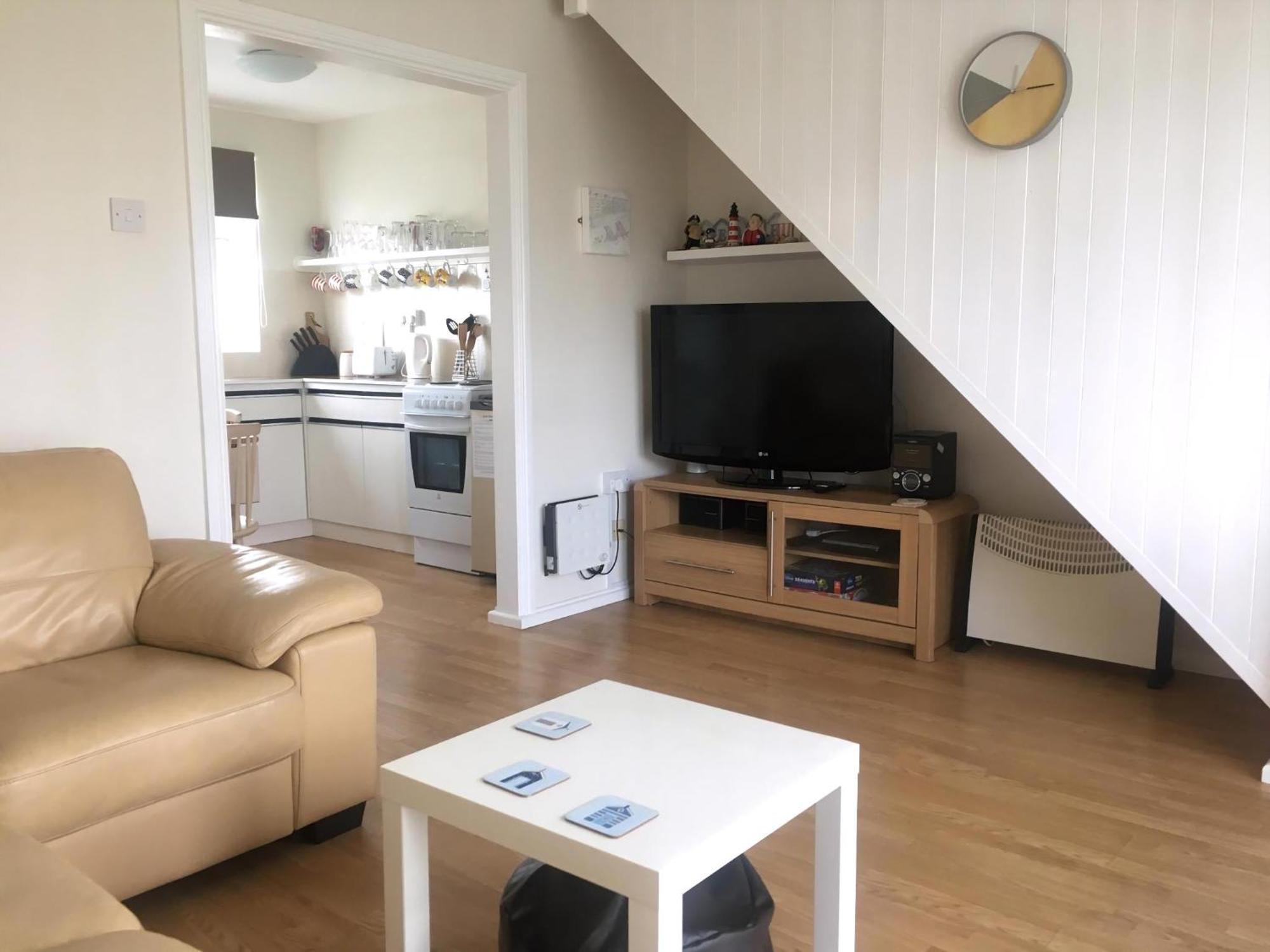 Great 3 Bedroom Chalet To Hire With In Hemsby, Great Seaside Break! Ref 18194B Exterior photo