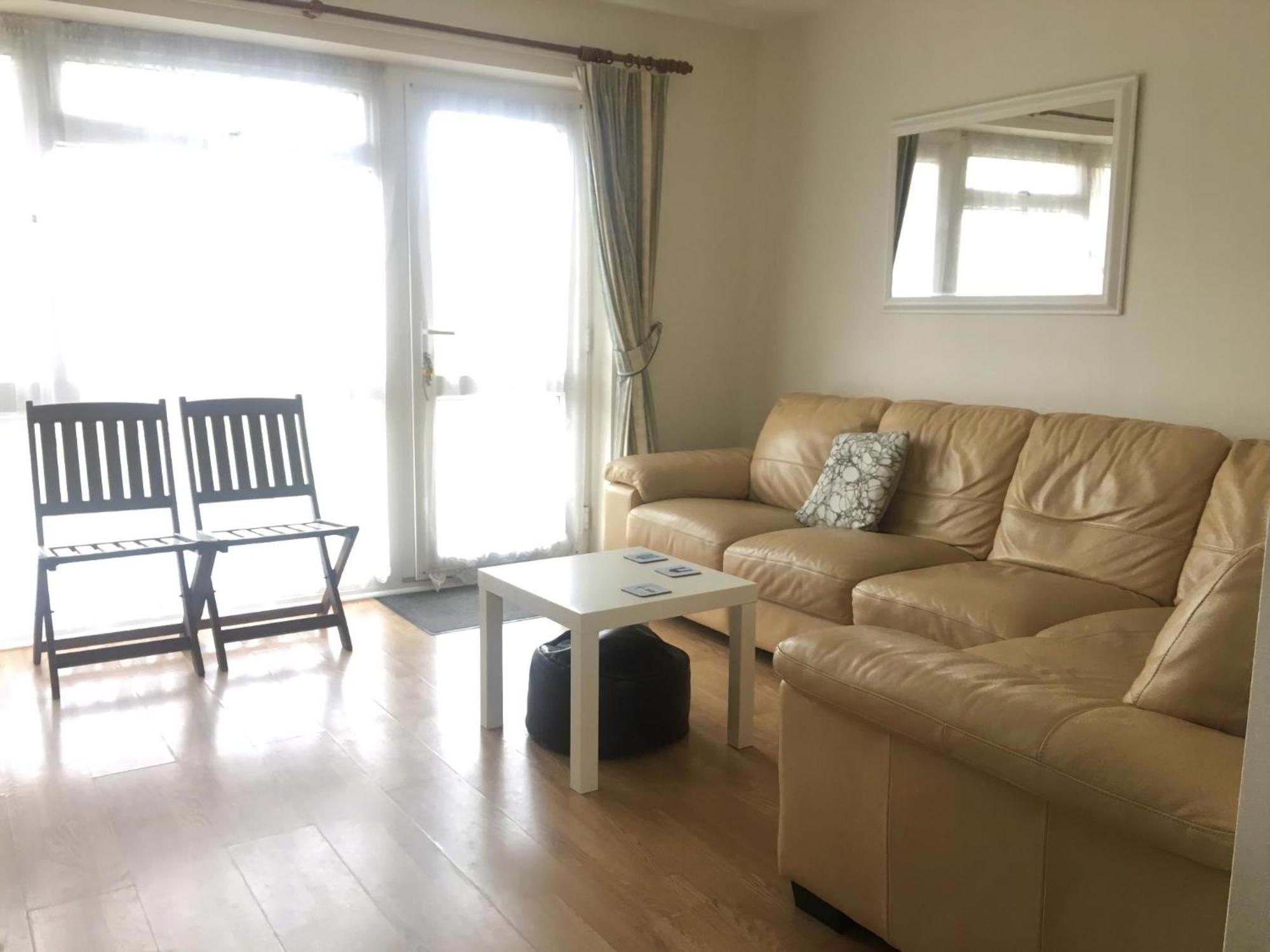 Great 3 Bedroom Chalet To Hire With In Hemsby, Great Seaside Break! Ref 18194B Exterior photo